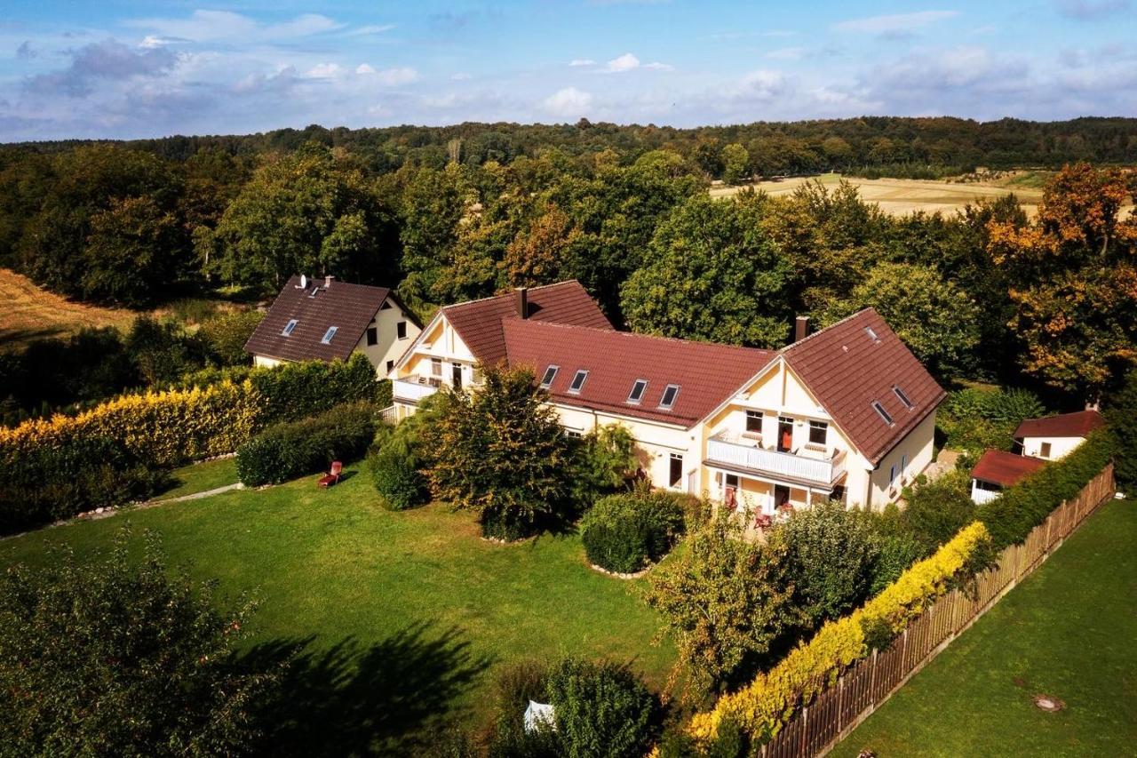 Апартаменты Eulenhof Ruegen Путбус Экстерьер фото